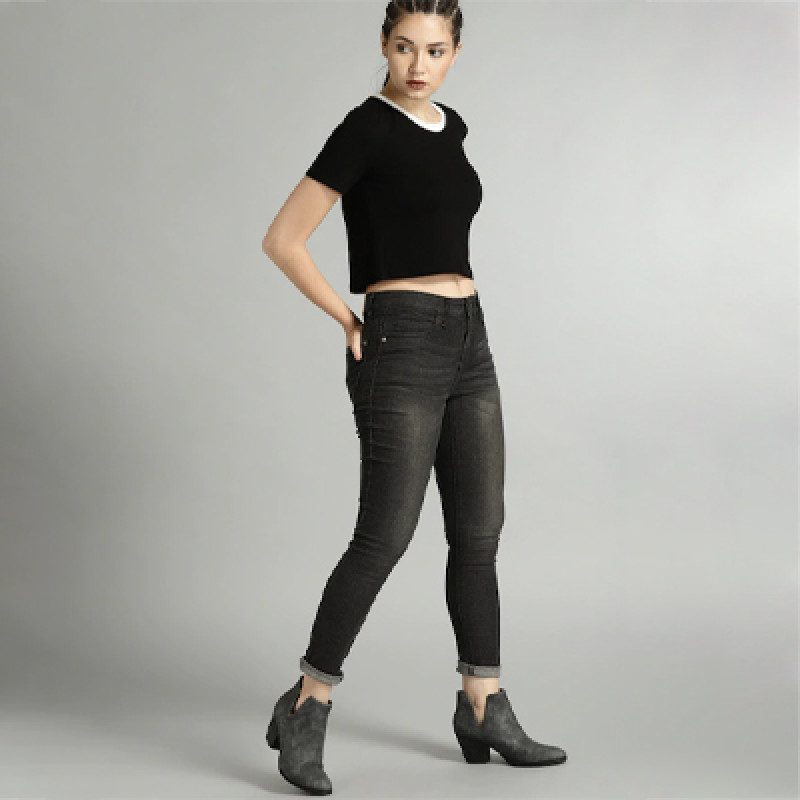 Women Black Skinny Fit Mid-Rise Clean Look Stretchable Jeans